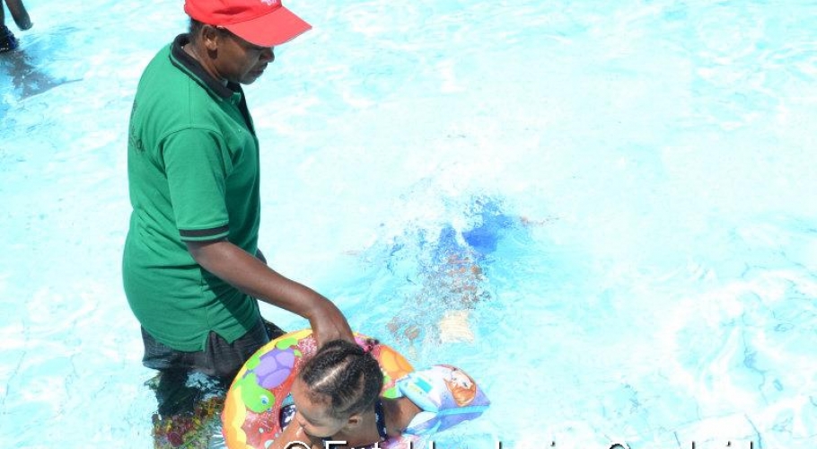 Entebbe Junior Cambridge Swimming Fete050
