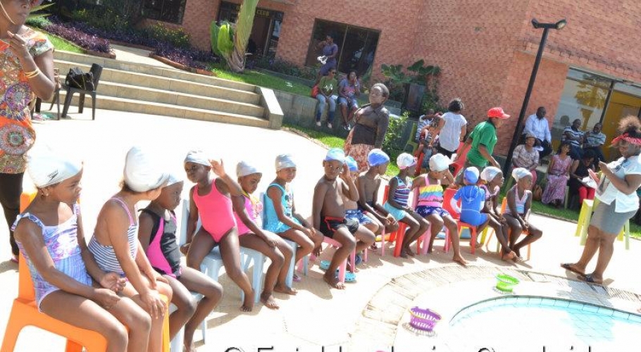Entebbe Junior Cambridge Swimming Fete009