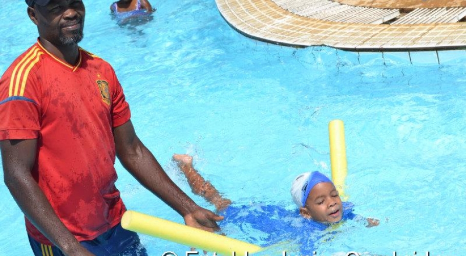 Entebbe Junior Cambridge Swimming Fete054