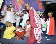 Entebbe Junior -  An Out of This World Christmas Production033
