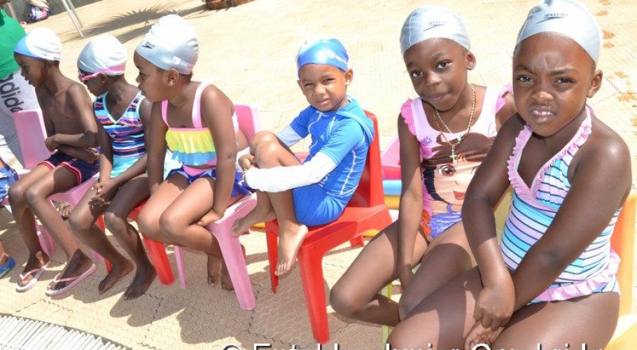 Entebbe Junior Cambridge Swimming Fete068