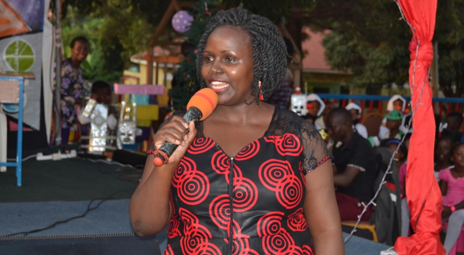 Entebbe Junior -  An Out of This World Christmas Production017