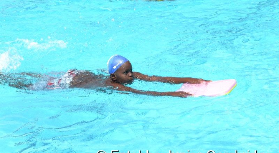 Entebbe Junior Cambridge Swimming Fete057