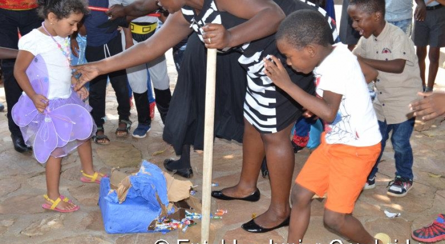 Entebbe Junior Cambridge Book Week018