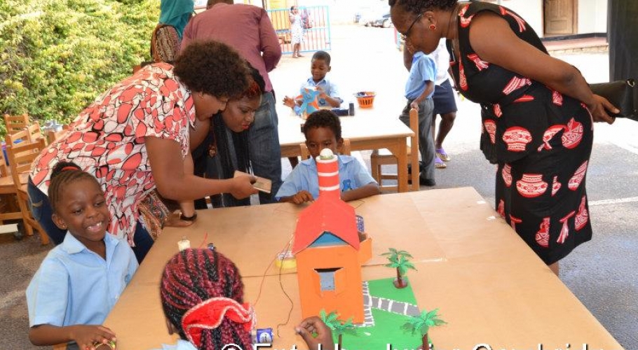 Entebbe Junior Cambridge Science Fair010