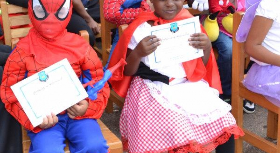 Entebbe Junior Cambridge Book Week014