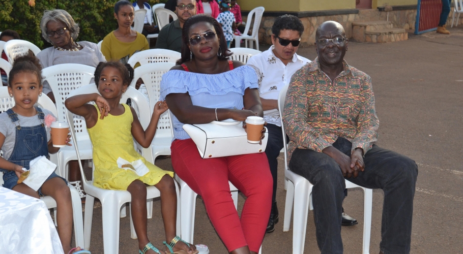 Entebbe Junior -  An Out of This World Christmas Production018