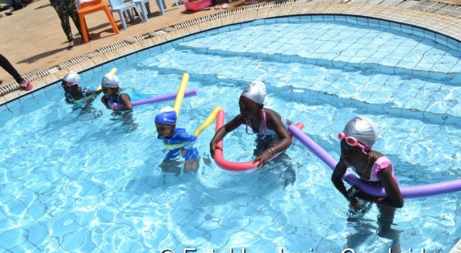 Entebbe Junior Cambridge Swimming Fete078