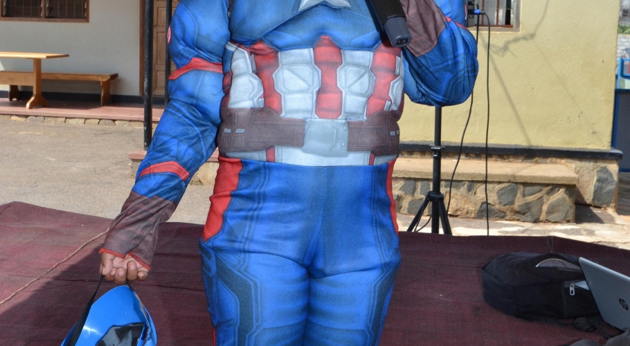 Entebbe Junior - Book Chapter Parade014