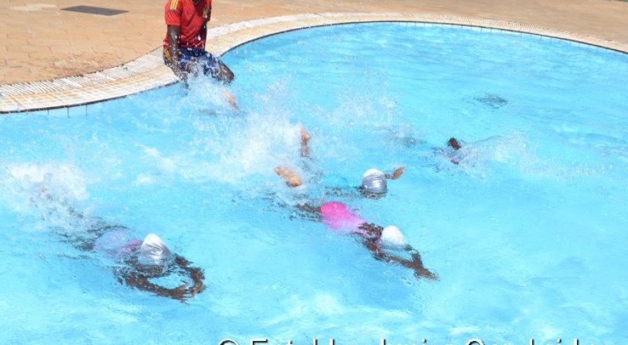 Entebbe Junior Cambridge Swimming Fete049