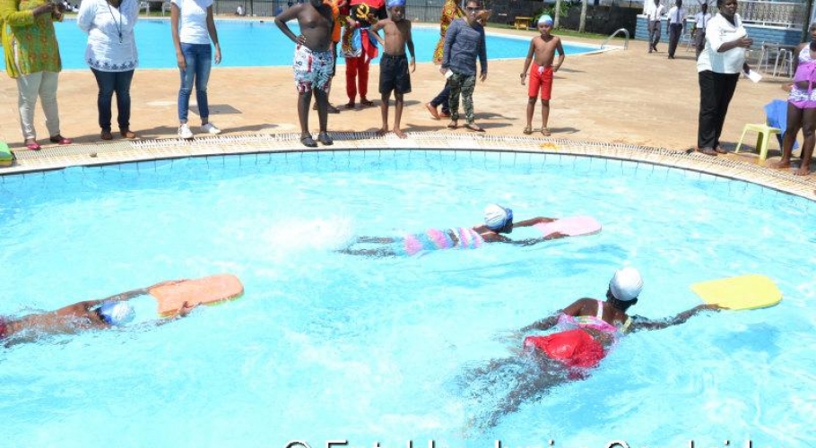 Entebbe Junior Cambridge Swimming Fete004